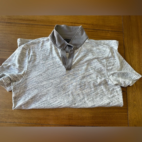 Banana Republic Men’s Short Sleeve Polo | Moisture Wicking - Picture 4 of 8